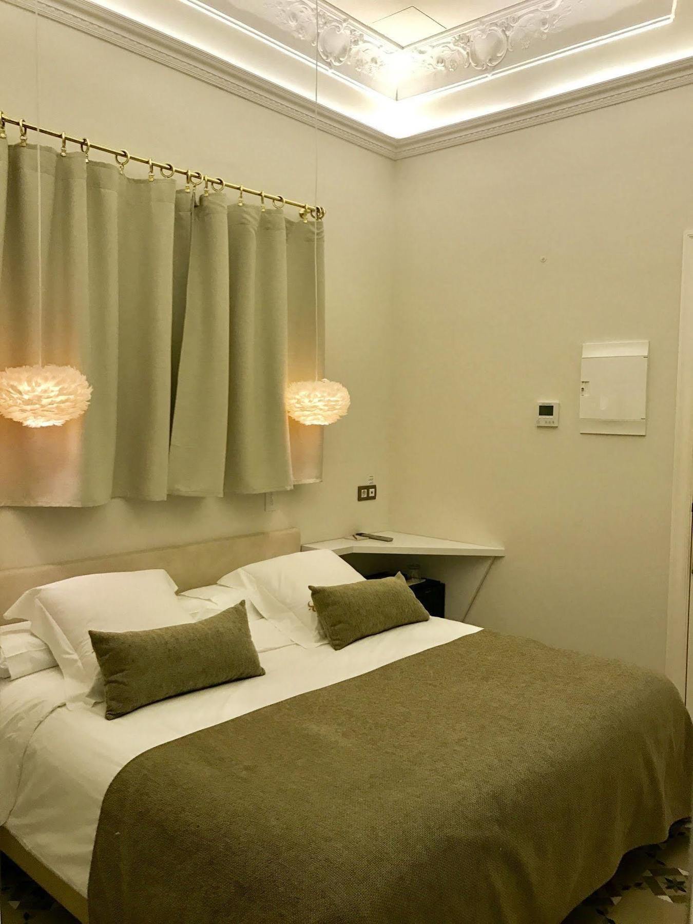 Anakena House Bed & Breakfast Barcelona Exterior foto