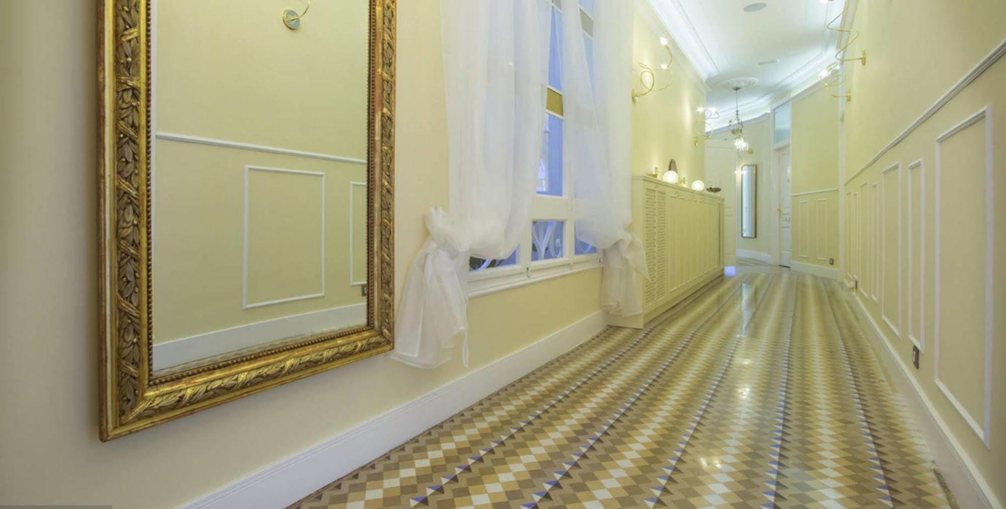 Anakena House Bed & Breakfast Barcelona Exterior foto